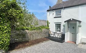 Castle Wall Cottage